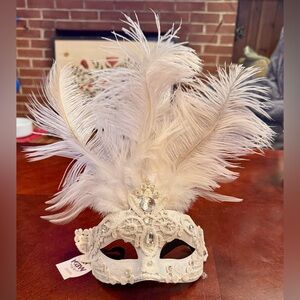 White Feather Masquerade Mask with Rhinestones - Elegant Party Accessory